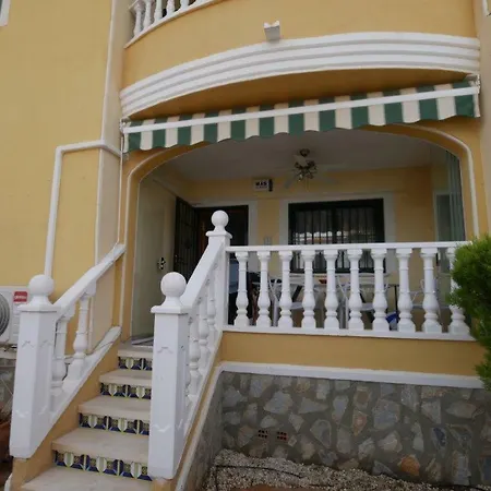 Nuestro Palicio アパート *